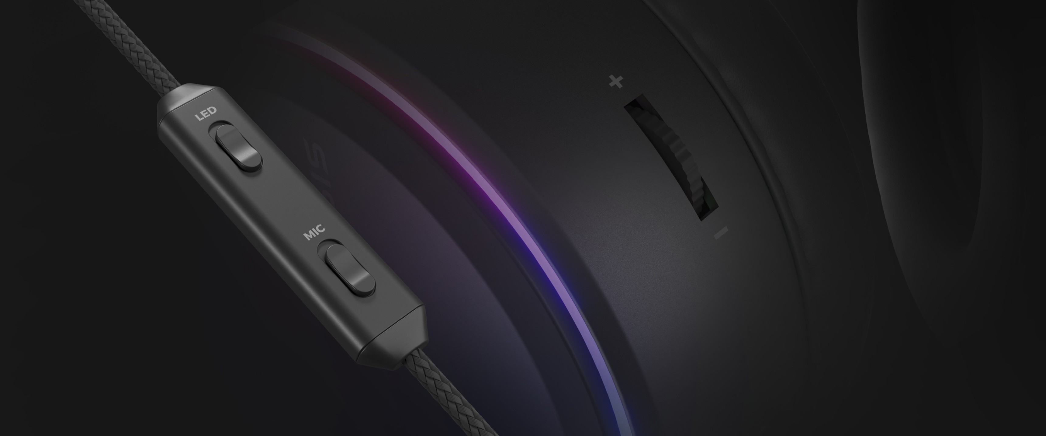 Gros plan du casque de jeu Genesis Neon 613 G2 montrant l'éclairage RVB et les commandes en ligne pour le volume et le microphone.